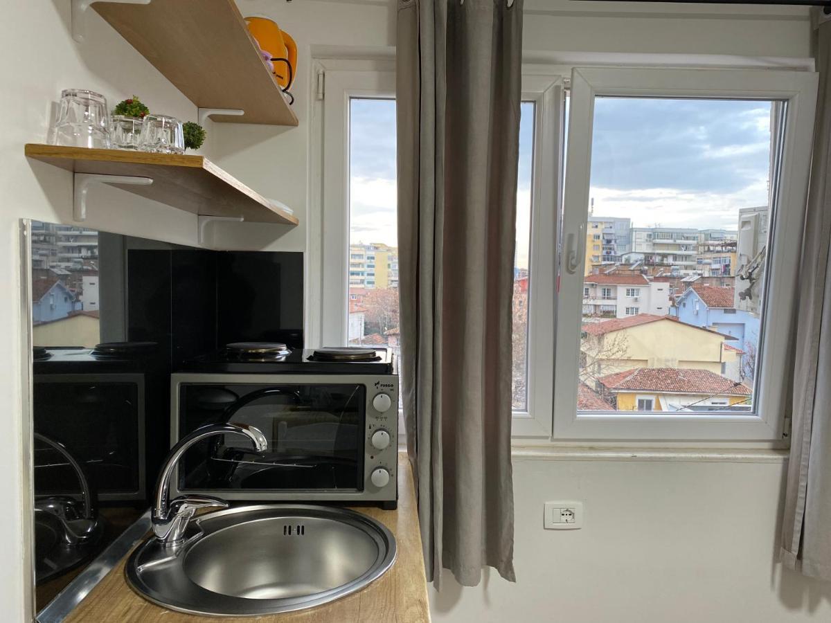 Central Studio Apartments 地拉那 外观 照片