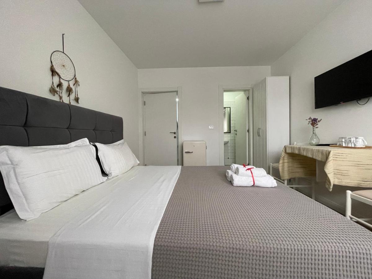 Central Studio Apartments 地拉那 外观 照片