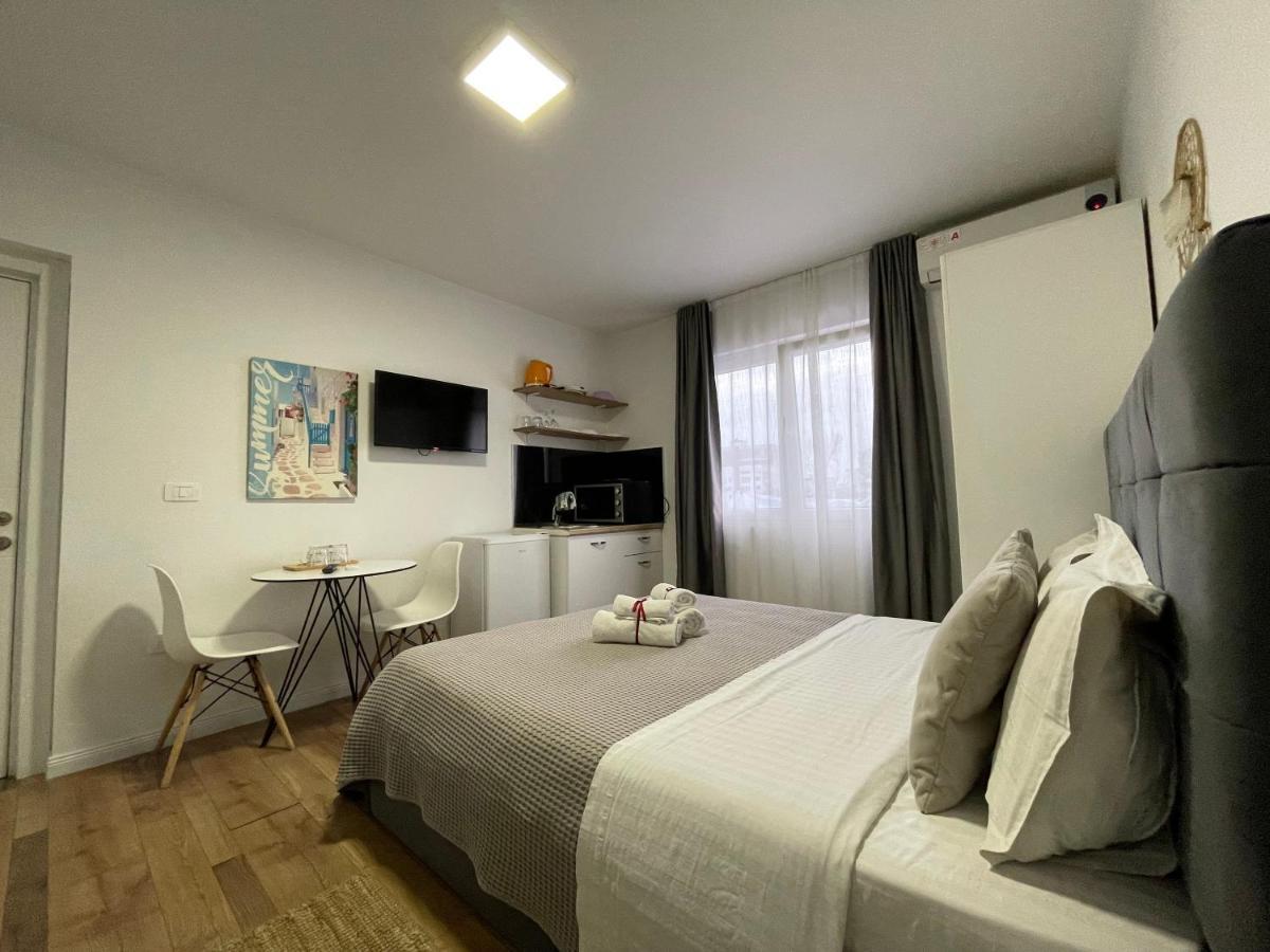 Central Studio Apartments 地拉那 外观 照片